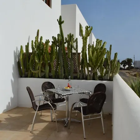 Casa Elena Natura * Charco del Palo